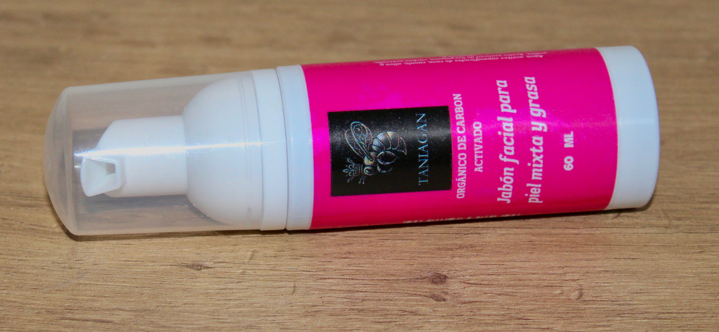 Jabón orgánico de carbón activado facial para piel mixta y grasa