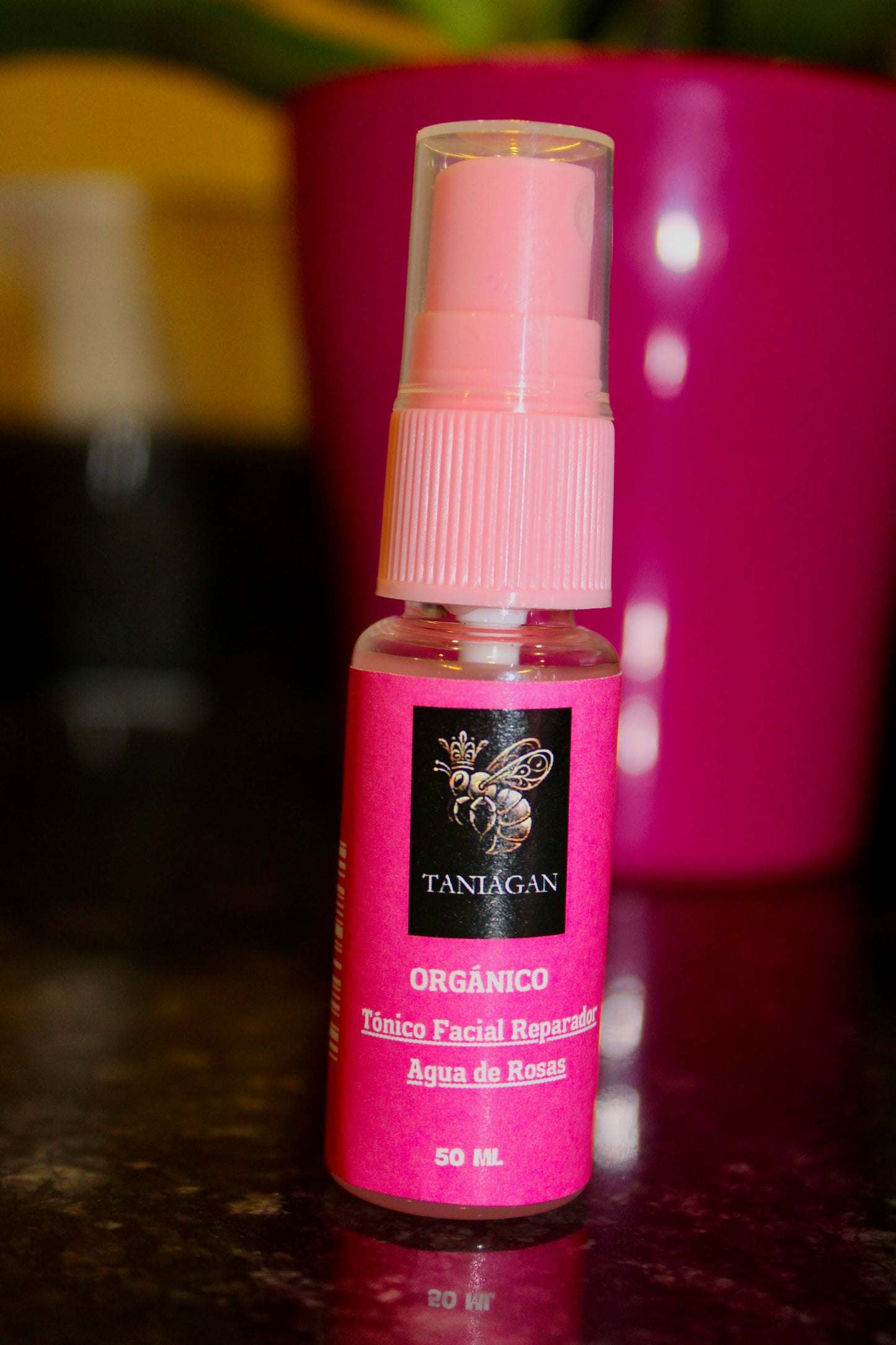 Tónico facial reparador de agua de rosas